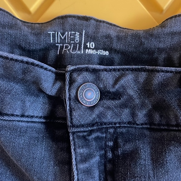 Lot of 2 black womens denim shorts - Picture 3 of 7